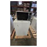 Estate Washer/ Emerson Microwave