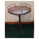 Pedestal table