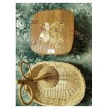 Lot of 2 wicker baskets and a towel holder