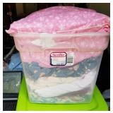 Plastic bin lot of 2 pillows, bed linen, bed