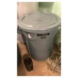 Rubbermaid Brute garbage can