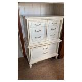 Dixit dresser 34 inches x 18 inches x 50 inches