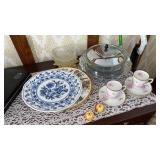 Lot of Lenox plate, Bavaria cups & saucers,