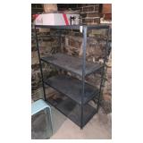 Metal shelf unit