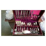 1847 Rogers Bros IS flatware 60pc set in chest