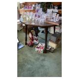 Oak dining table round with large leaf laminate