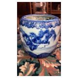 Antique blue & white porcelain oriental urn 9"