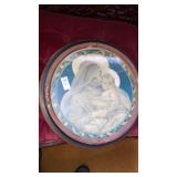 Madonna and Jesus print 18" round frame