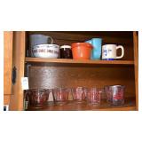 2 shelves Pyrex fire king measures, bowls,