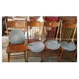 Lot of 4 oak Crest back chairs with pads