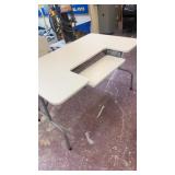 White computer desk 4ft x 2 1/2ft wide with