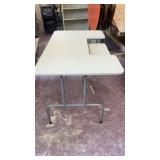 White computer desk 4 ft x 2 1/2ft wide with