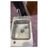Stainless steel sink 2ft long x 1 1/2ft wide