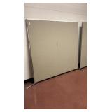 2 partitions gray color 5ft x 5ft