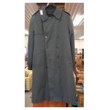 London Fog size 44 Reg winter coat w/ zip it
