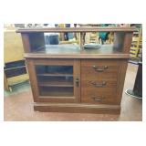 TV / VCR stand 35 in wide, 31 in tall