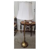 Brass pole lamp