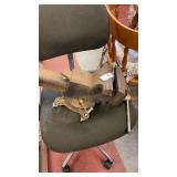 Servess all steel vise