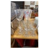 Set of 8 stem glasses and set of 5 glasses