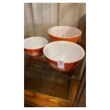 Pyrex three bowl set