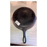 Griswold cast iron skillet block logo no. 8