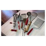 Lot of vintage kitchen utensils