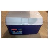 Rubbermaid chest cooler -looks new