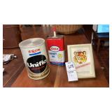 Exxon oil can radio, Esso handy oil, Esso tiger