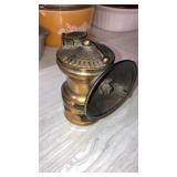 Auto lite miners carbide lamp