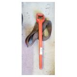 Plastic pipe strap wrench