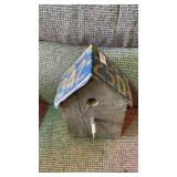 Birdhouse with vintage license plate