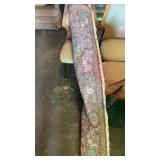 Area rug 5 1/2 foot wide