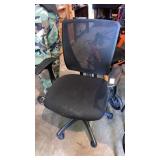 Rolling padded office chair adjustable