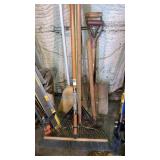 Pruner,Push broom, sledgehammer,rakes,shovels