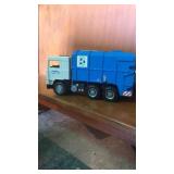 Bruder recycling truck