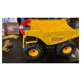 Tonka 9460 dump truck