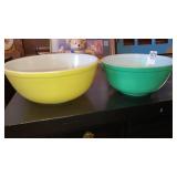 2 Pyrex mixing bowls 403 & 404