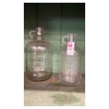 White House Vinegar jug and grapes jug