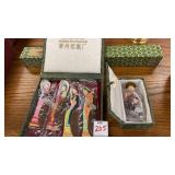 Oriental perfume bottle, oriental combs in case