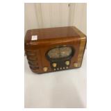Vintage Zenith standard long distance radio