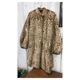 Ladies Exotic leopard fur coat balloon sleeves