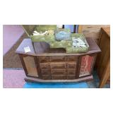 Jewelry boxes & contents wooden box needs new