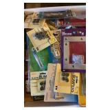Tray lot of miscellaneous hardware