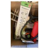 Box lot of tape measure etc