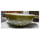 NOS Pyrex nesting bo set with care instructions