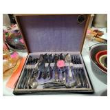 International silverware set Holmes and Edwards