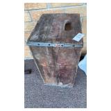 Wooden Sanders box 16 inches x 11 inches x 9