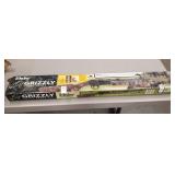 Daisy Grizzly single pump air rifle w/ box