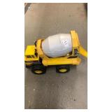 Tonka  mighty diesel cement truck