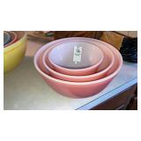Pink Pyrex mixing bowls set of 3